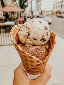 Confounder and IceCream